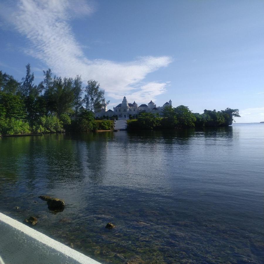 Tha Lagoon Spot Caribbean Breeze Lägenhet Port Antonio Exteriör bild